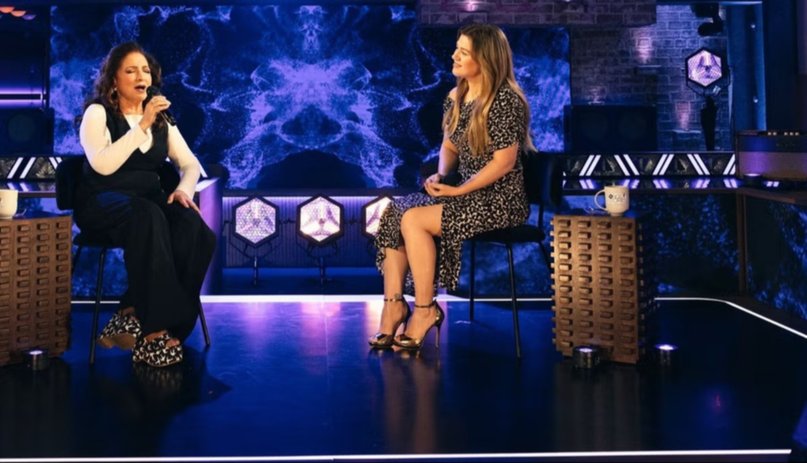 Kelly Clarkson descubre su lado latino