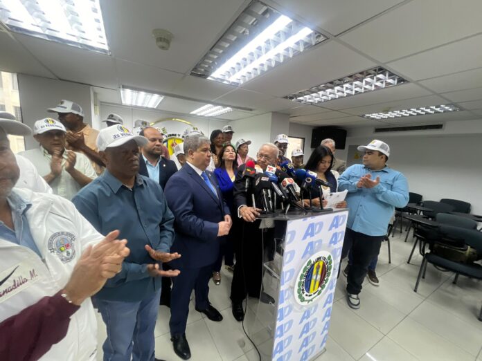 Exhortan al Papa a que interceda ante las amenazas de EEUU