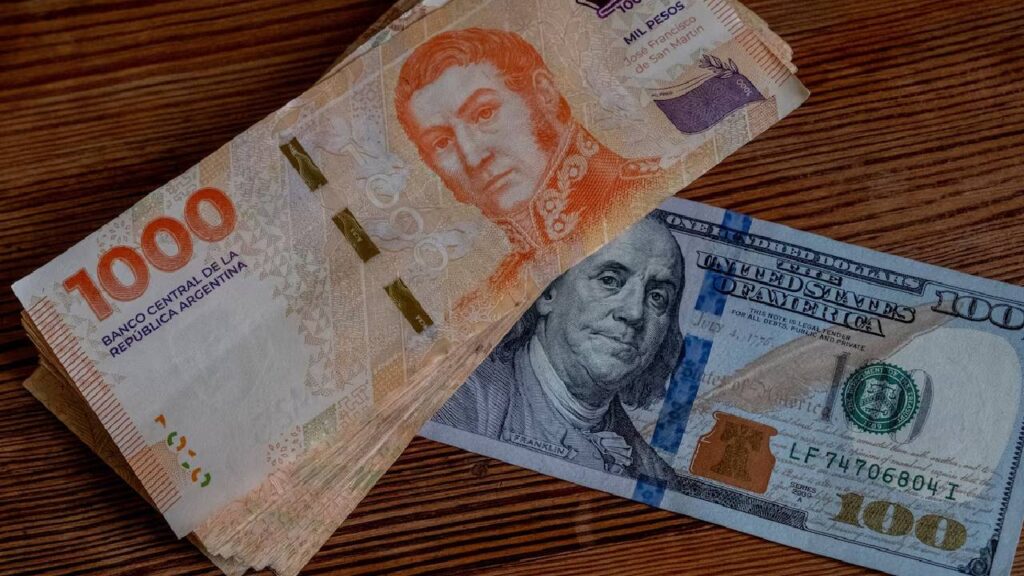 Tesoro de Argentina intervendrá en el mercado cambiario