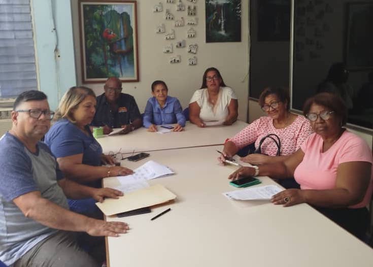 Gremios lanzan advertencia a directores de planteles