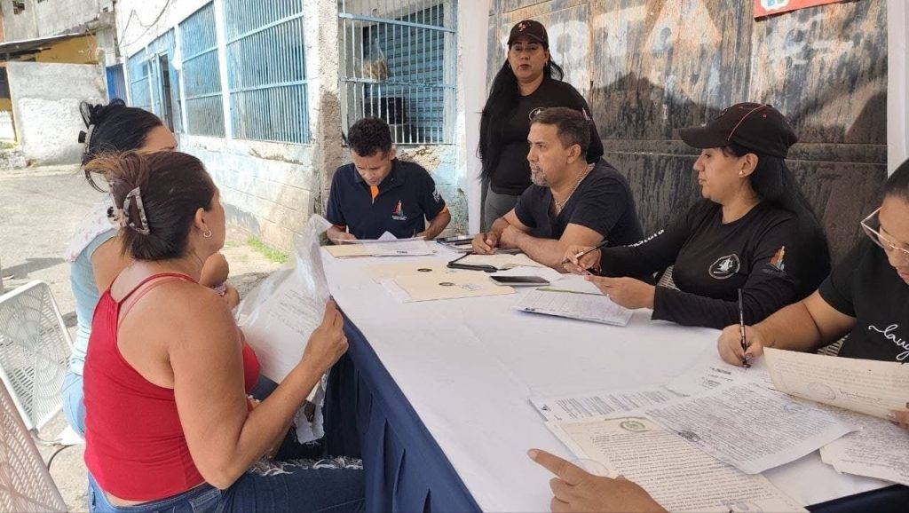 Sindicatura brinda asesoría legal en comunidades