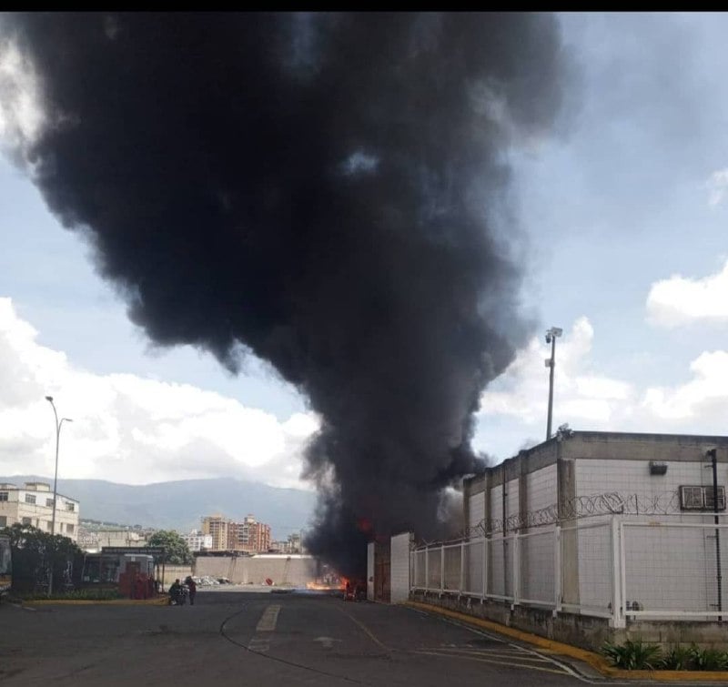 Se incendió área de la estación La Paz
