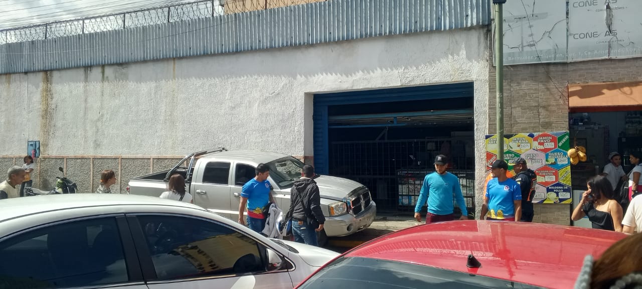 Camioneta sin frenos mató a mujer en Los Teques
