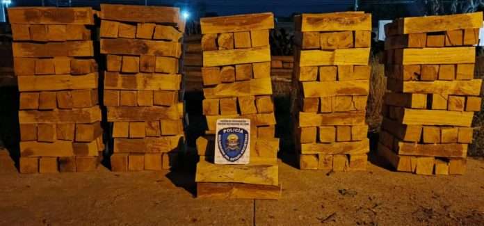 Detienen a cinco personas por contrabando
