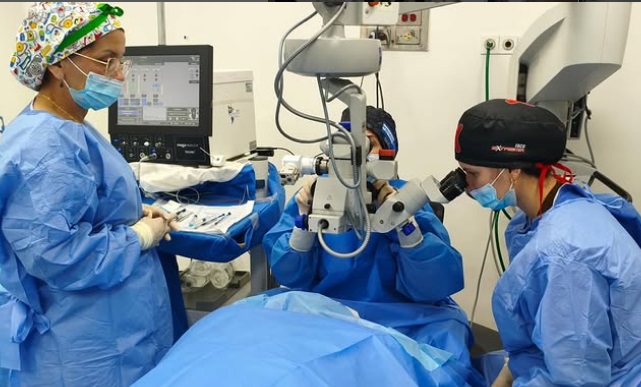 80 pacientes con cataratas son operados