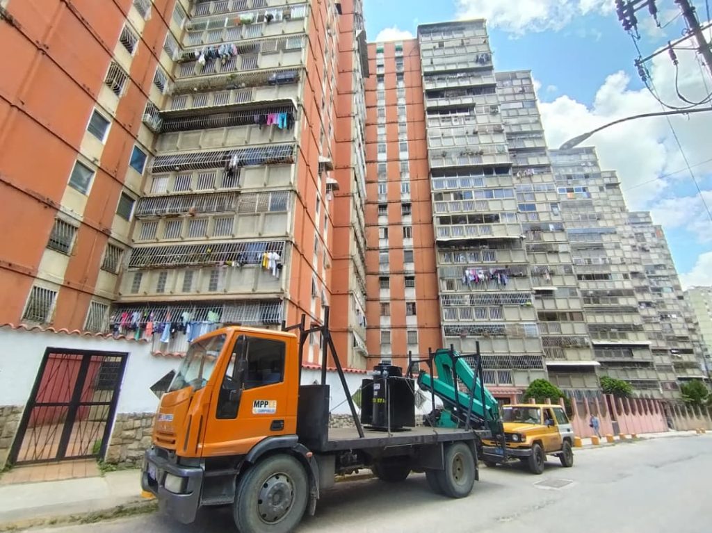 Cambian transformador en Montañalta tras avería
