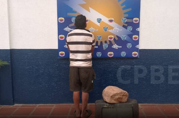 Casi mata a su papá en medio de una discusión