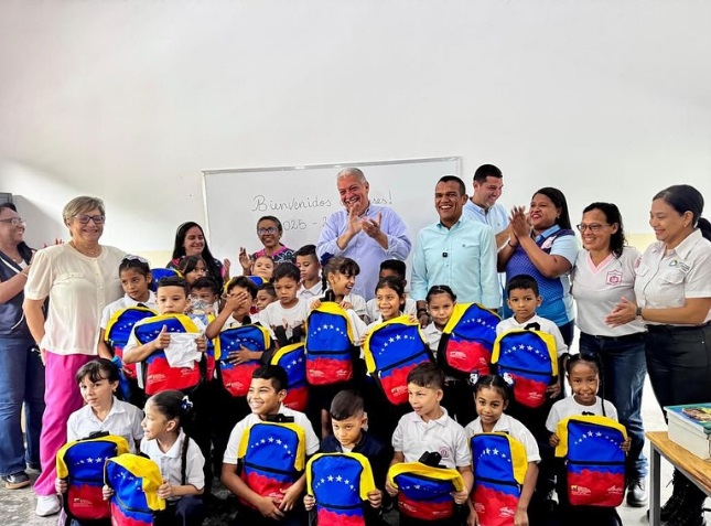 “Buscamos alcanzar el 100% de escolaridad”