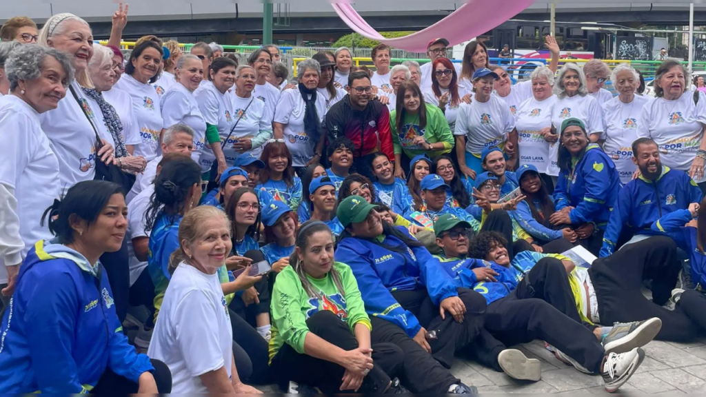 Abuelitos sanantoñeros disfrutan en plan vacacional