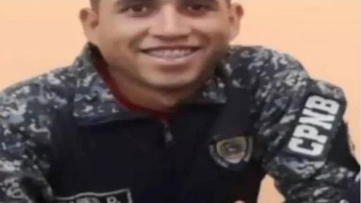 Matan a policía tras ser citado por mujer en Facebook