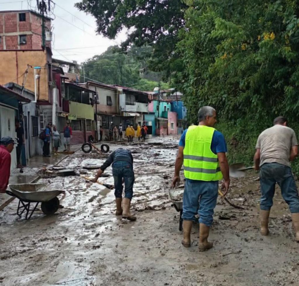 Alcaldía contabiliza 11 casas afectadas por aguacero