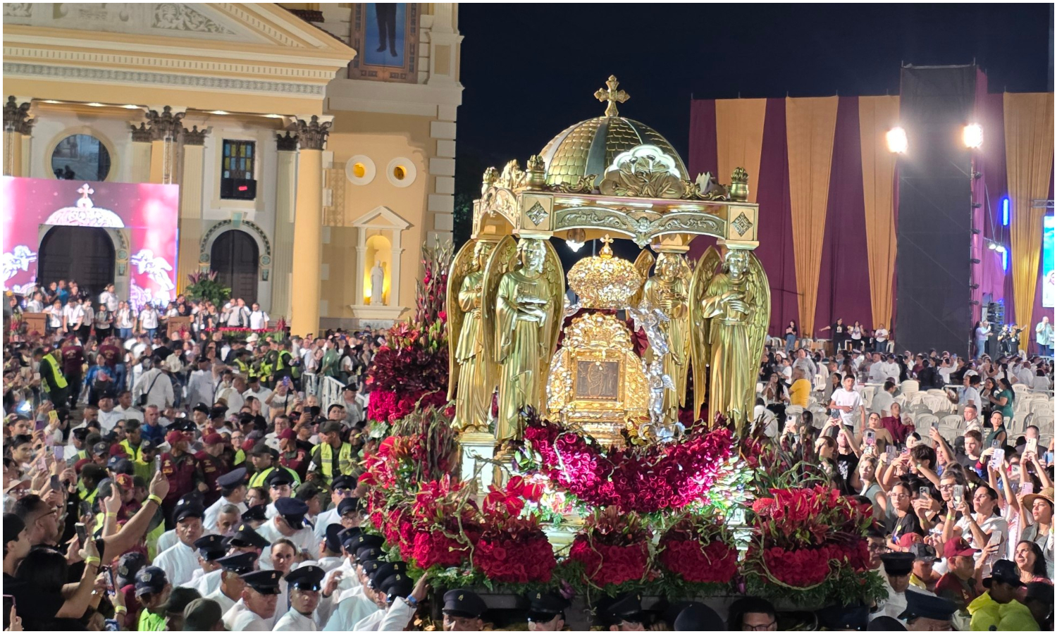 Devotos celebraron la bajada de la Chinita