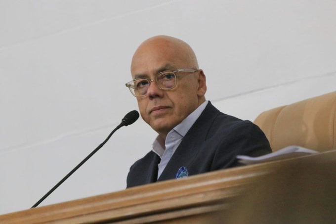 Rodríguez denuncia plan contra embajada de EE.UU
