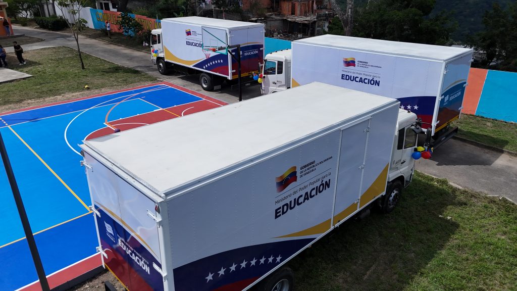 Incorporan tres camiones al PAE en Miranda