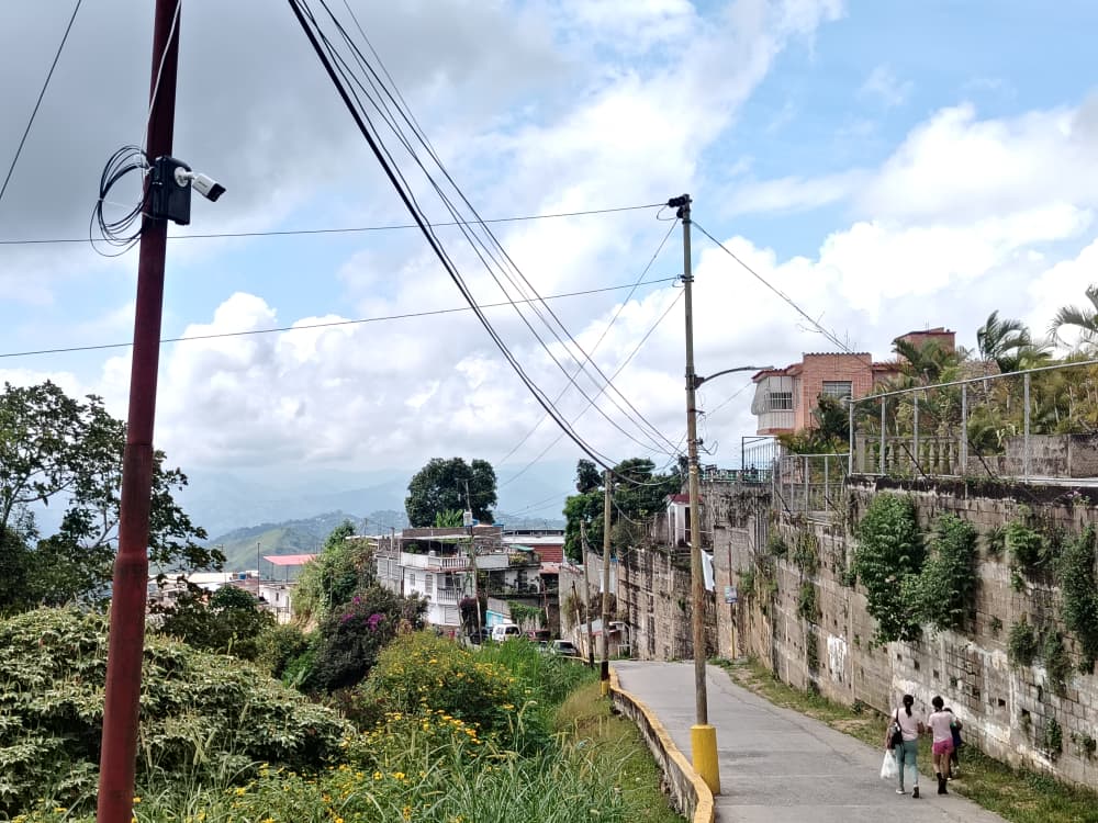 Entrada de Potrerito 2 está vigilada por cámaras