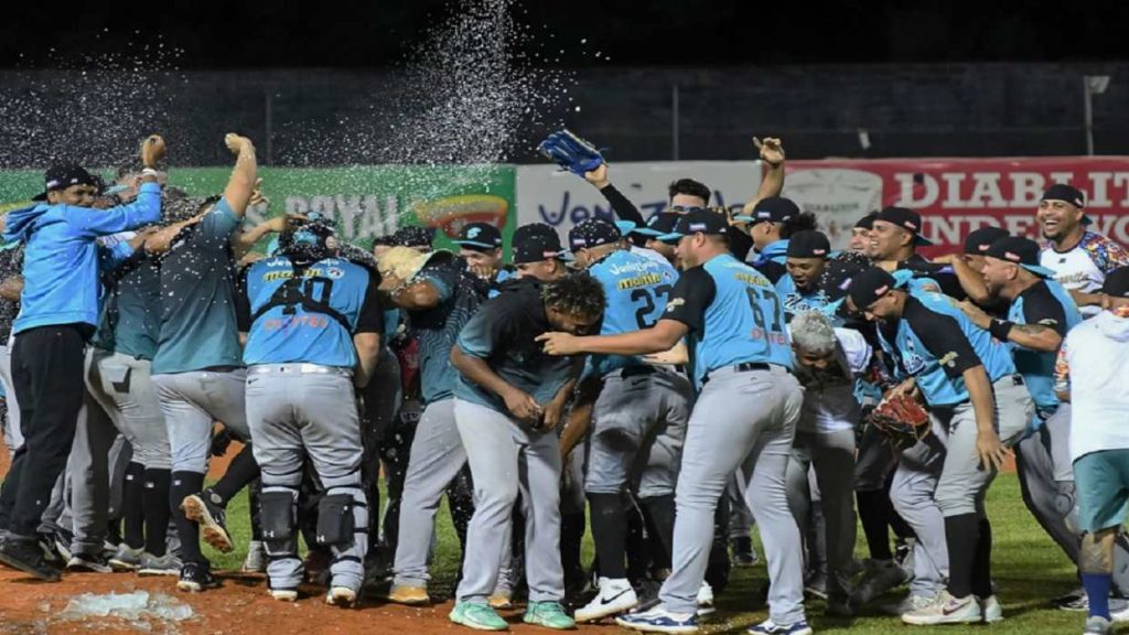 Bravos superó a Caribes