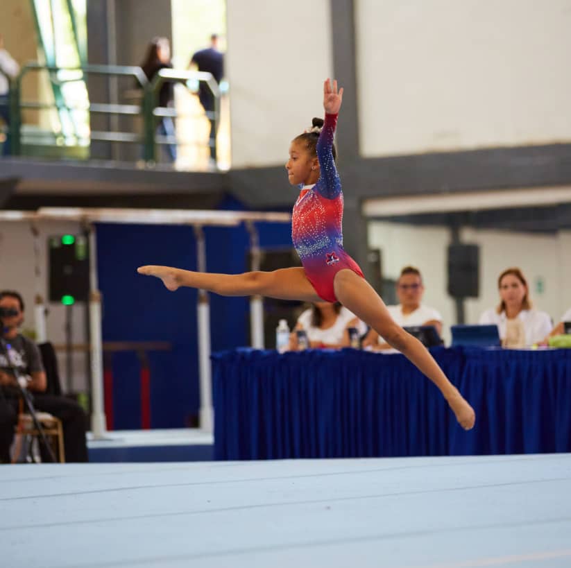 Buscan patrocinio para brillante gimnasta de Los Teques          