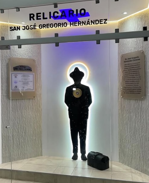 Develan relicario de San José Gregorio en Los Salias