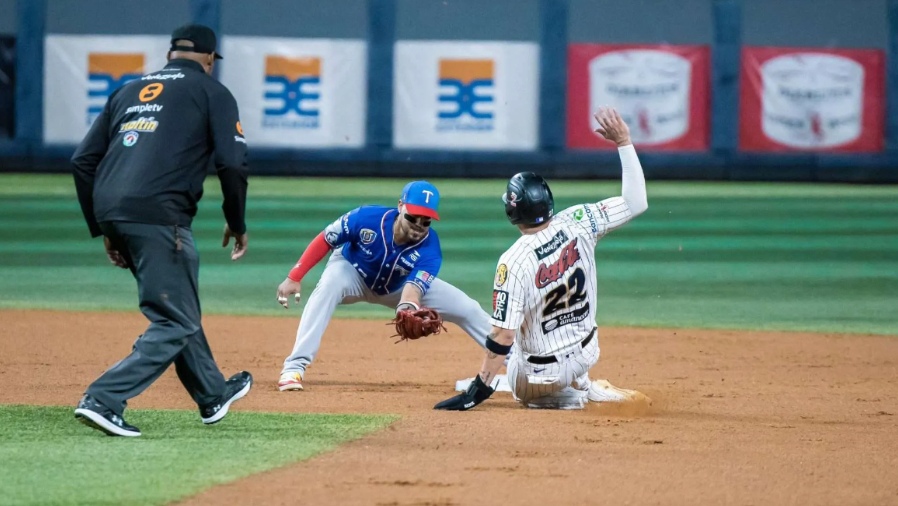 Tiburones encendieron la pretemporada