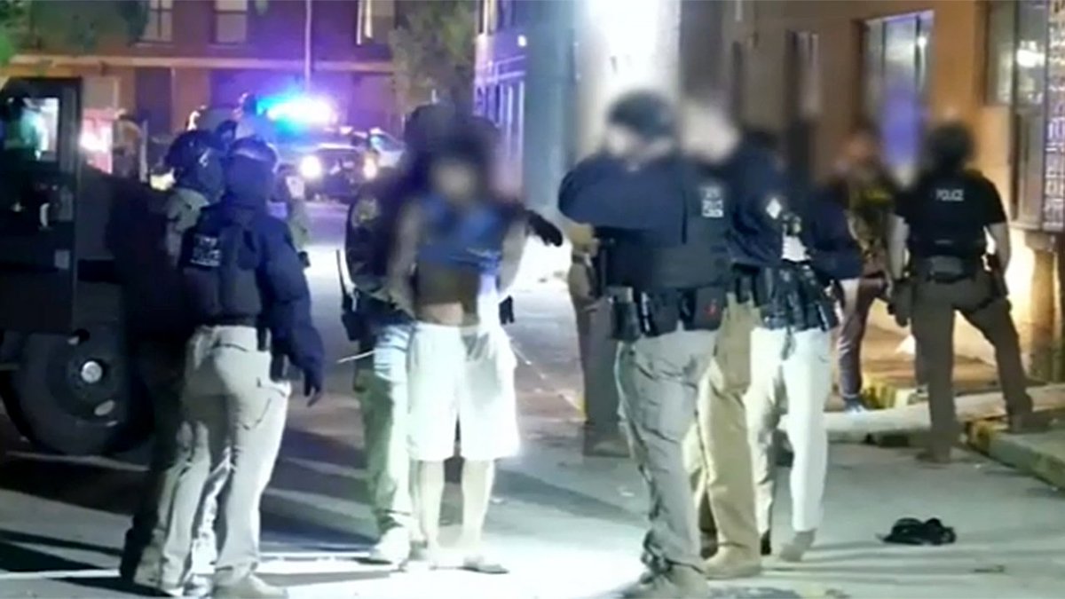 Detenidos 37 presuntos miembros del Tren de Aragua en Chicago