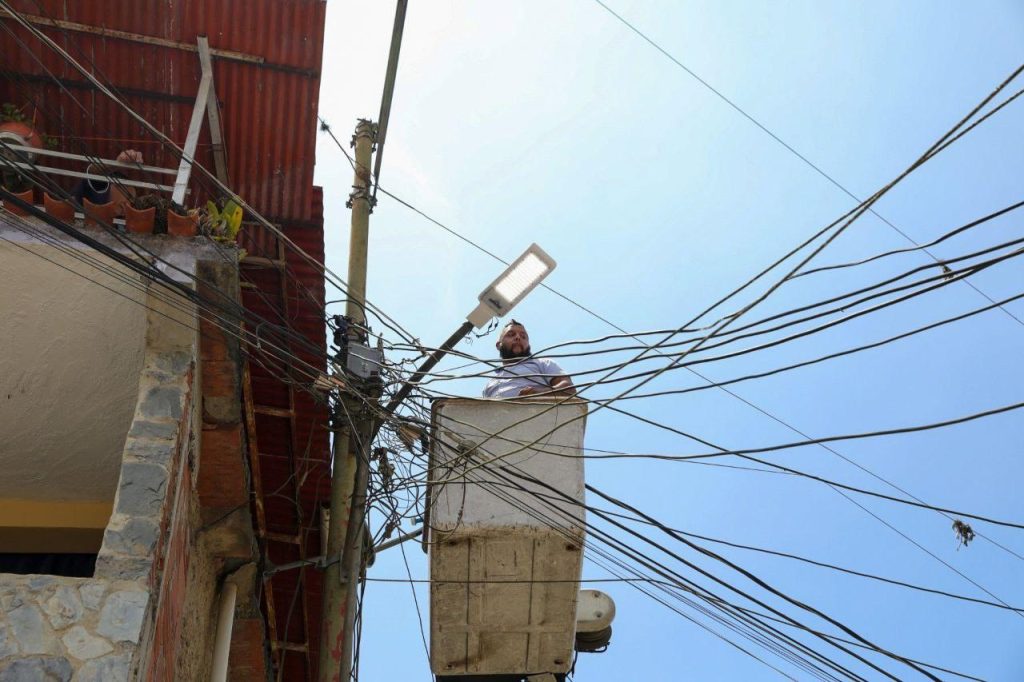 Han instalado 500 luces en carrizal en 100 días
