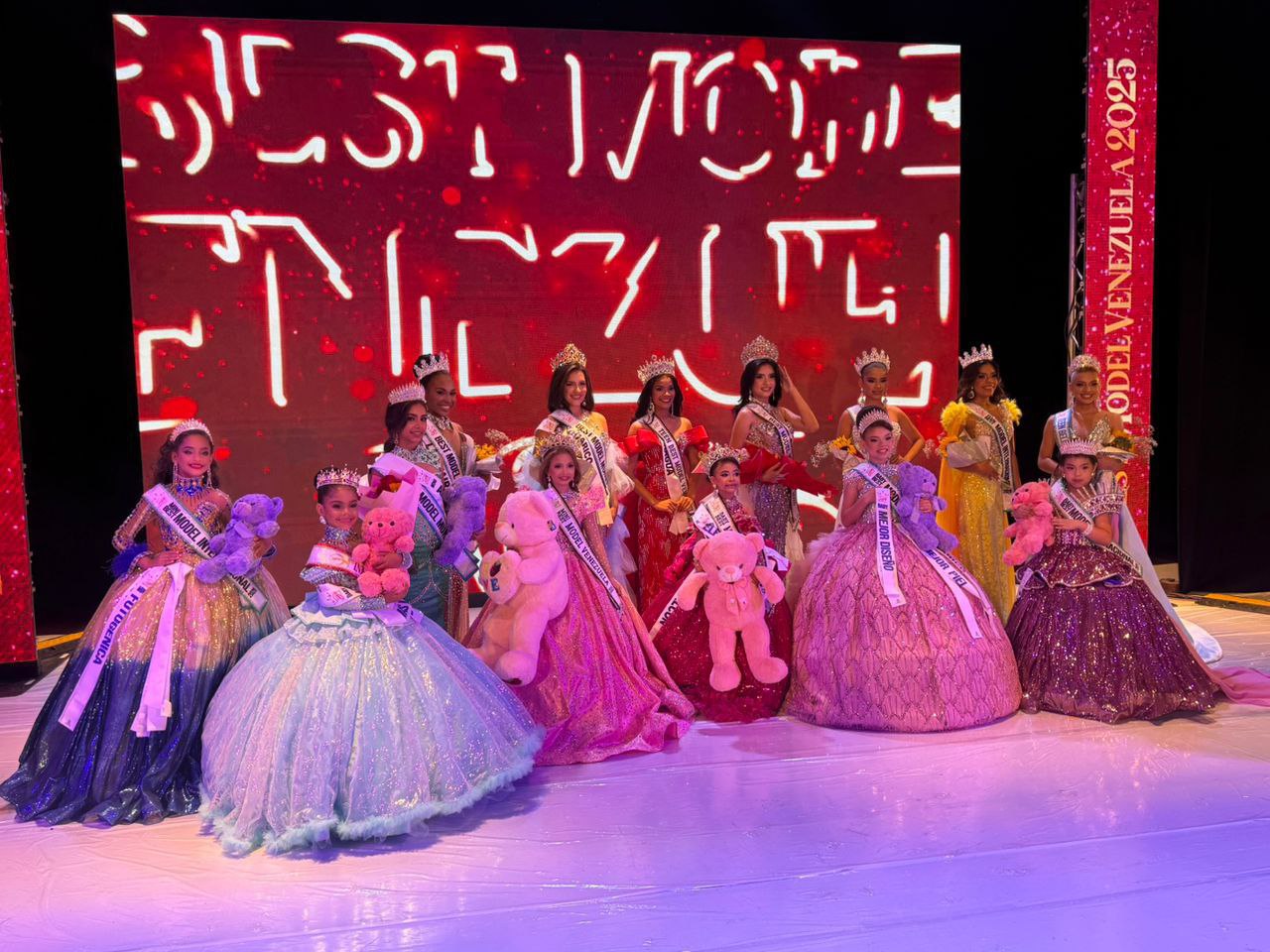 Niñas modelos de Los Teques representarán a Venezuela en Colombia