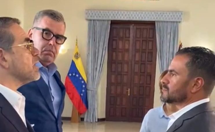 Lacava: “más de 10 millones de personas están dispuestas a defender la patria”