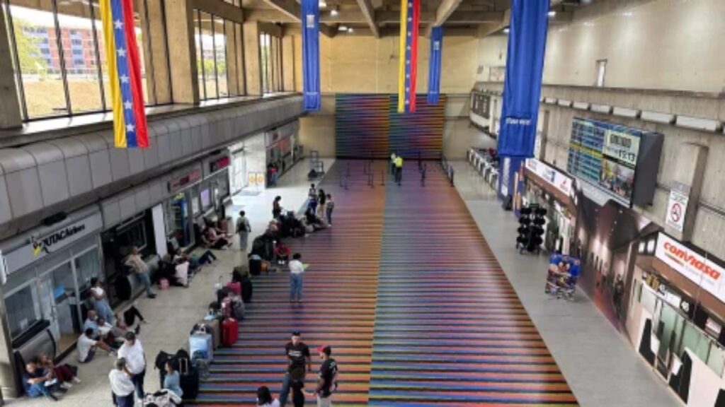 Aeropuerto de Maiquetía sigue operativo