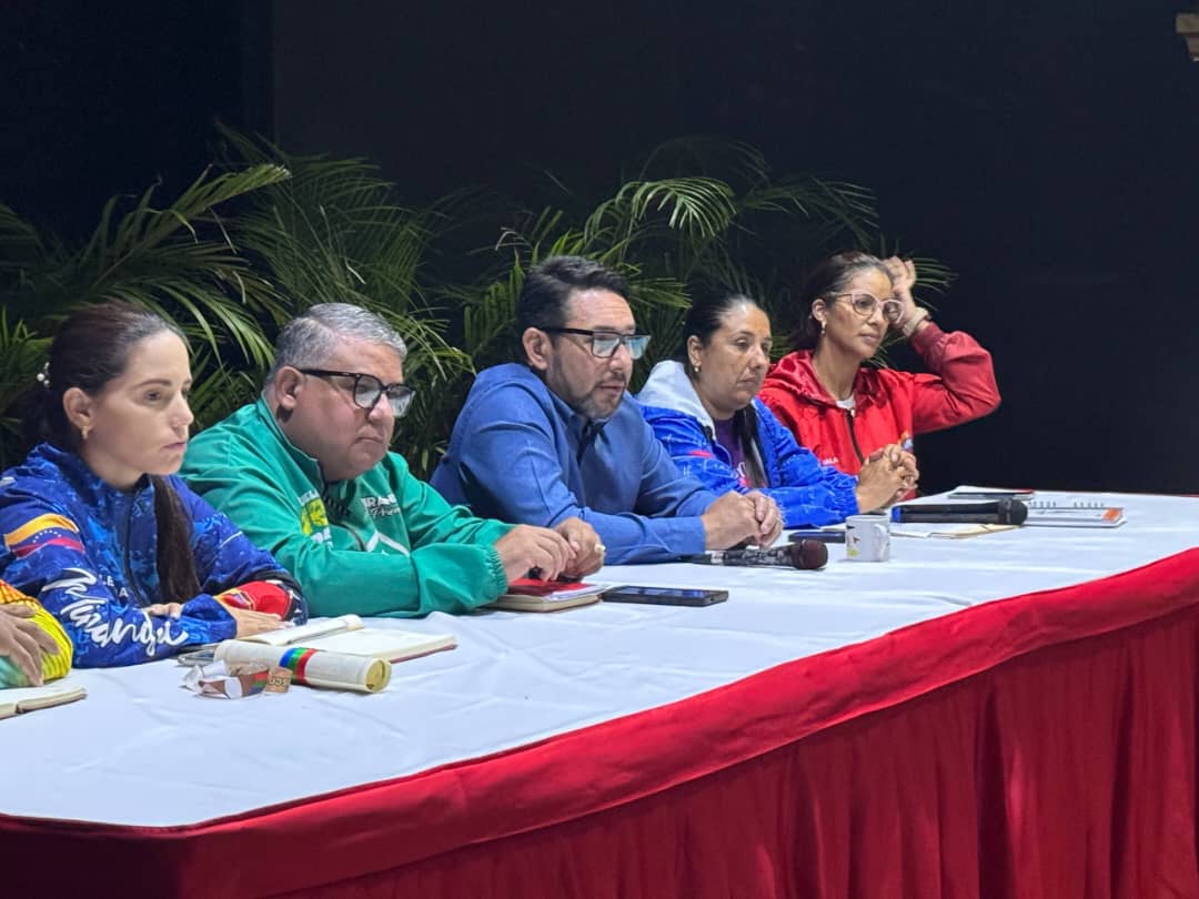 Fraija lanza advertencia a consejos comunales