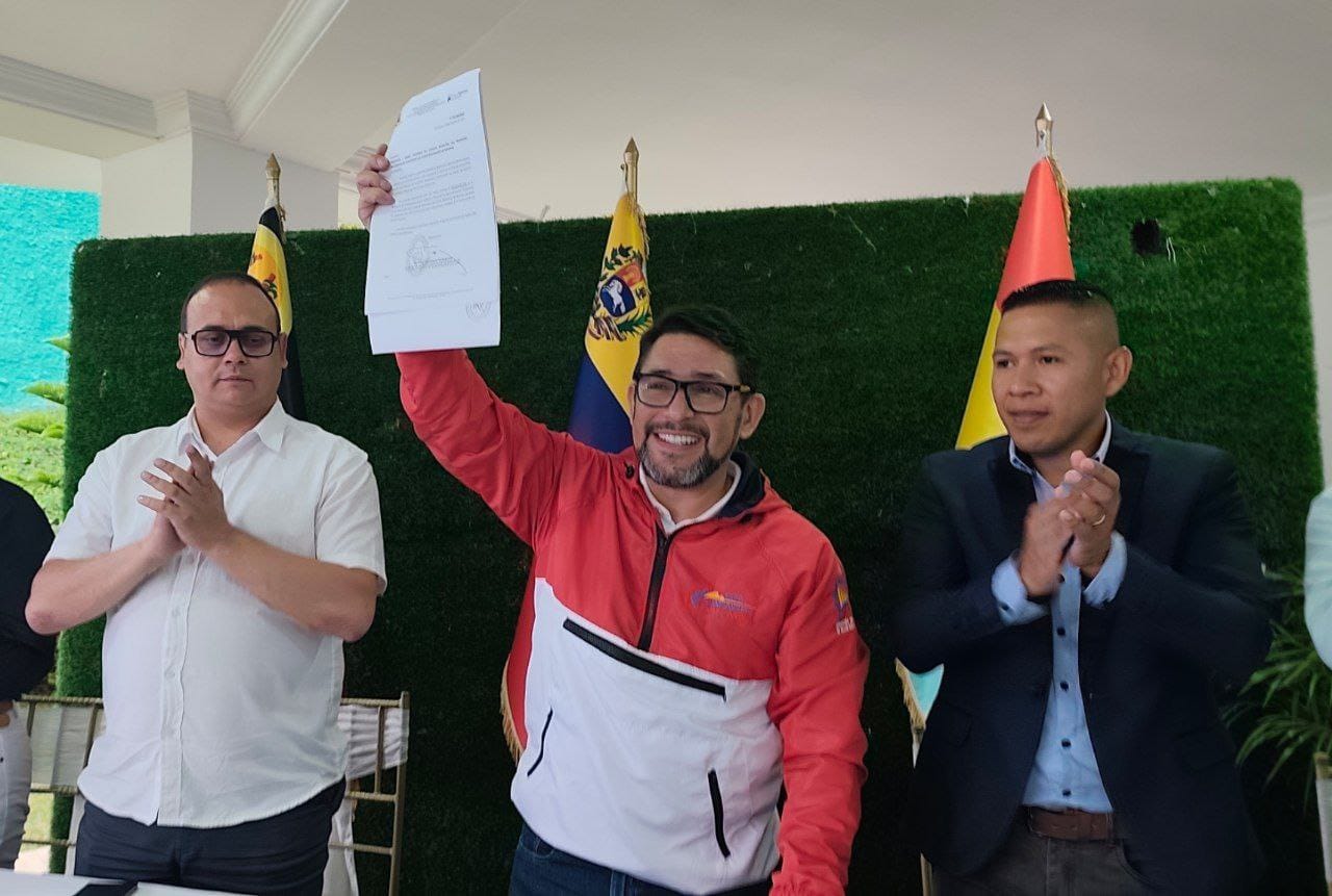 Alcalde promulga reforma de Ordenanza de Emprendimiento