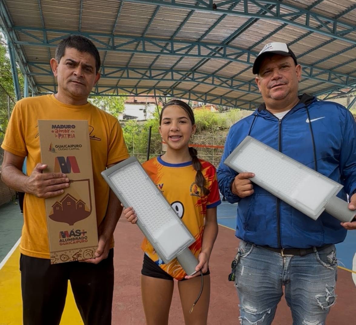 Iluminarán cancha de la U. E. Francisco de Miranda