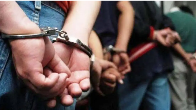 Desmantelada una red de estafadores