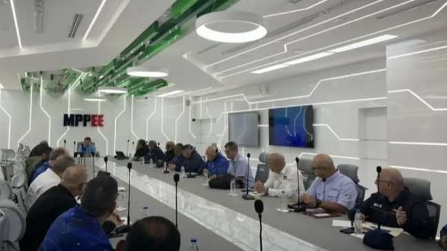 Evalúan planes para optimizar el Sistema Eléctrico Nacional