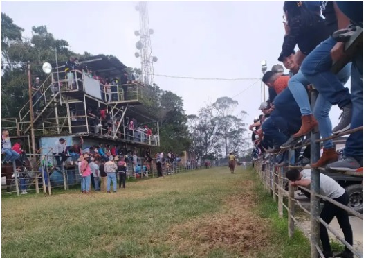 Muere aficionado al coleo en San Antonio