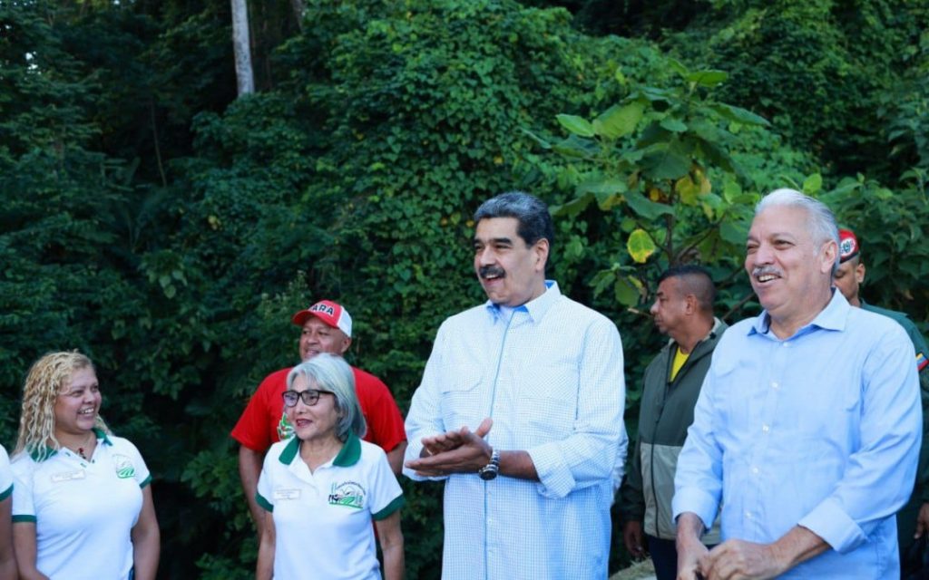 Maduro supervisa proyectos en comuna de Miranda