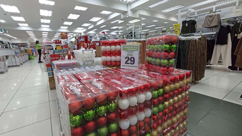Ofertas en artículos navideños en El Tijerazo