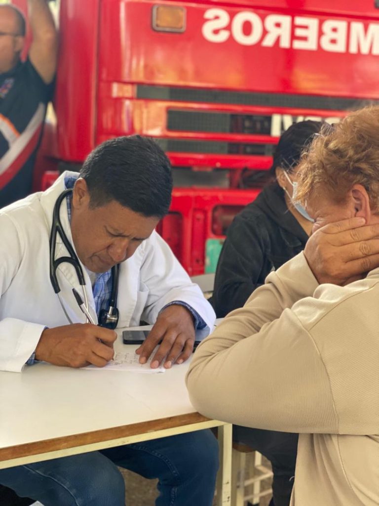 Brindan atención médica a 845 personas