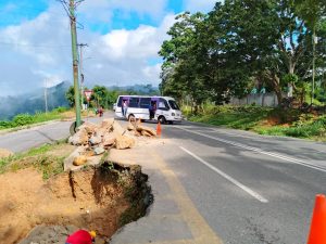 cruce en cumbre azul