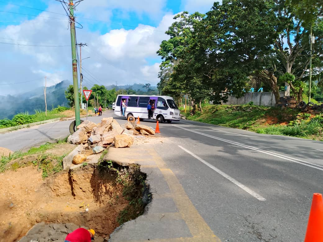 Usuarios de la Panamericana se exponen a accidentes