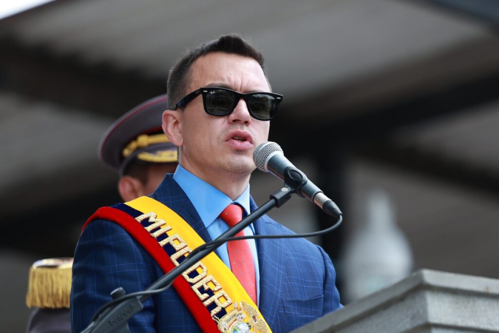 Noboa realiza gira en secreto tras derrota en consulta