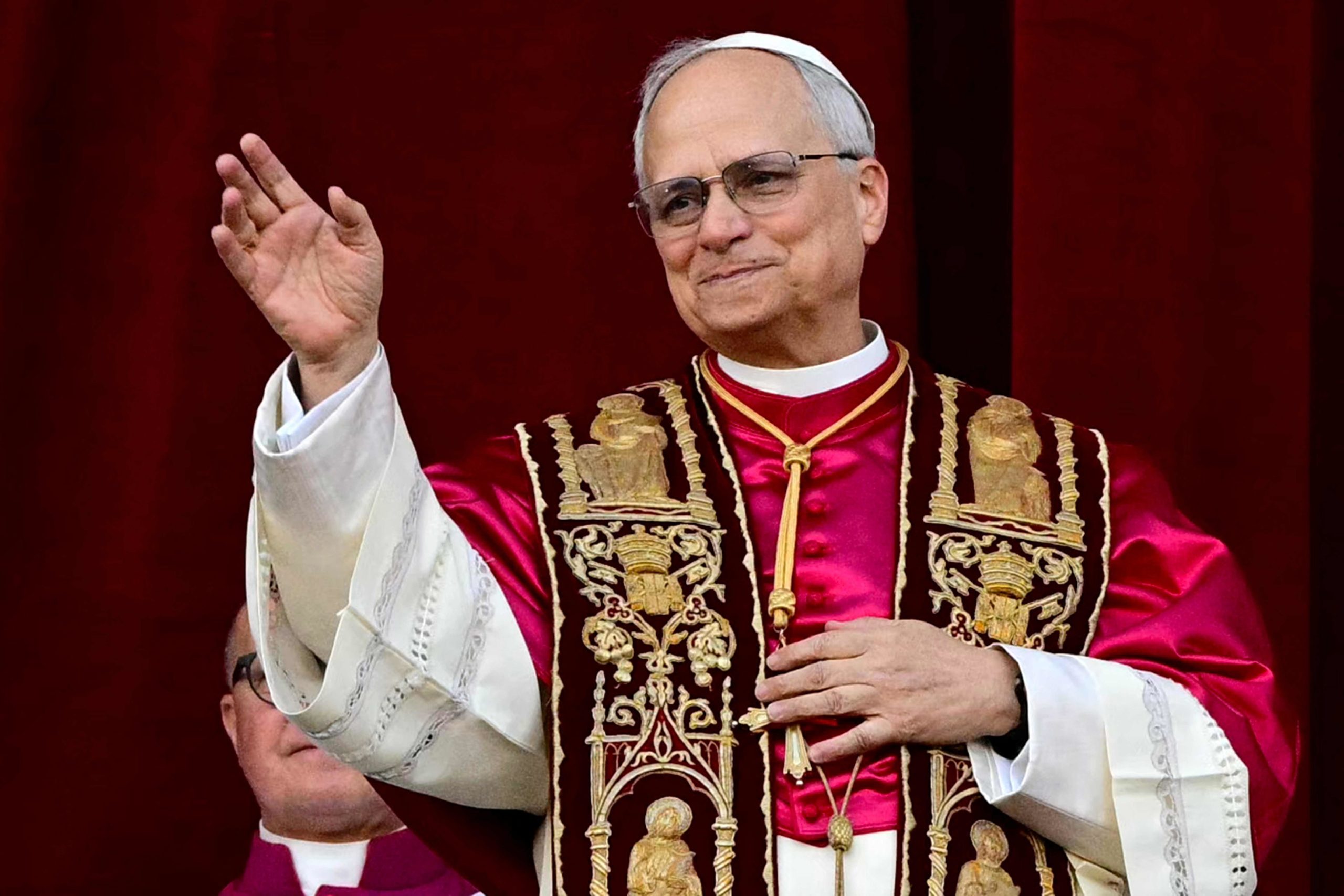 Papa León XIV deroga ley que exigía un hombre para la Comisión del Vaticano