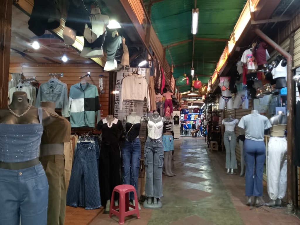 Un panorama desalentador se respira en las minitiendas