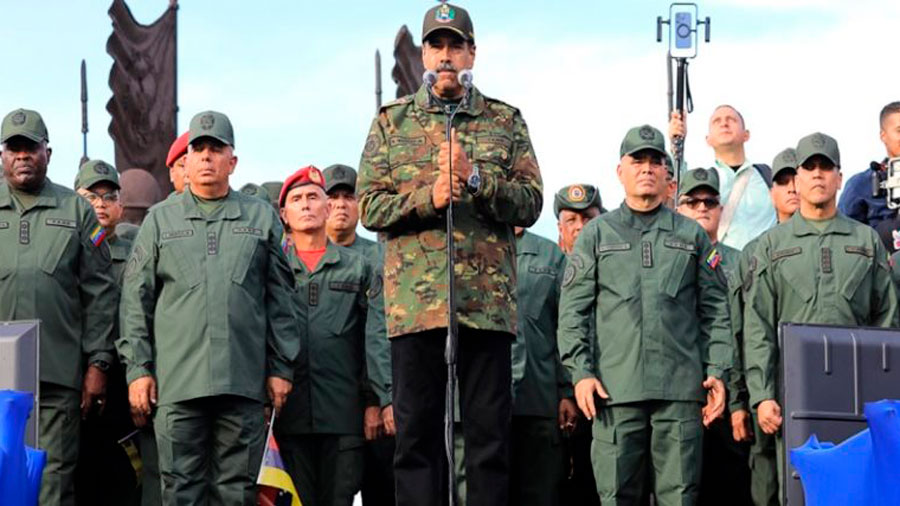 Maduro: “Cuando el imperio amenaza, Venezuela responde”