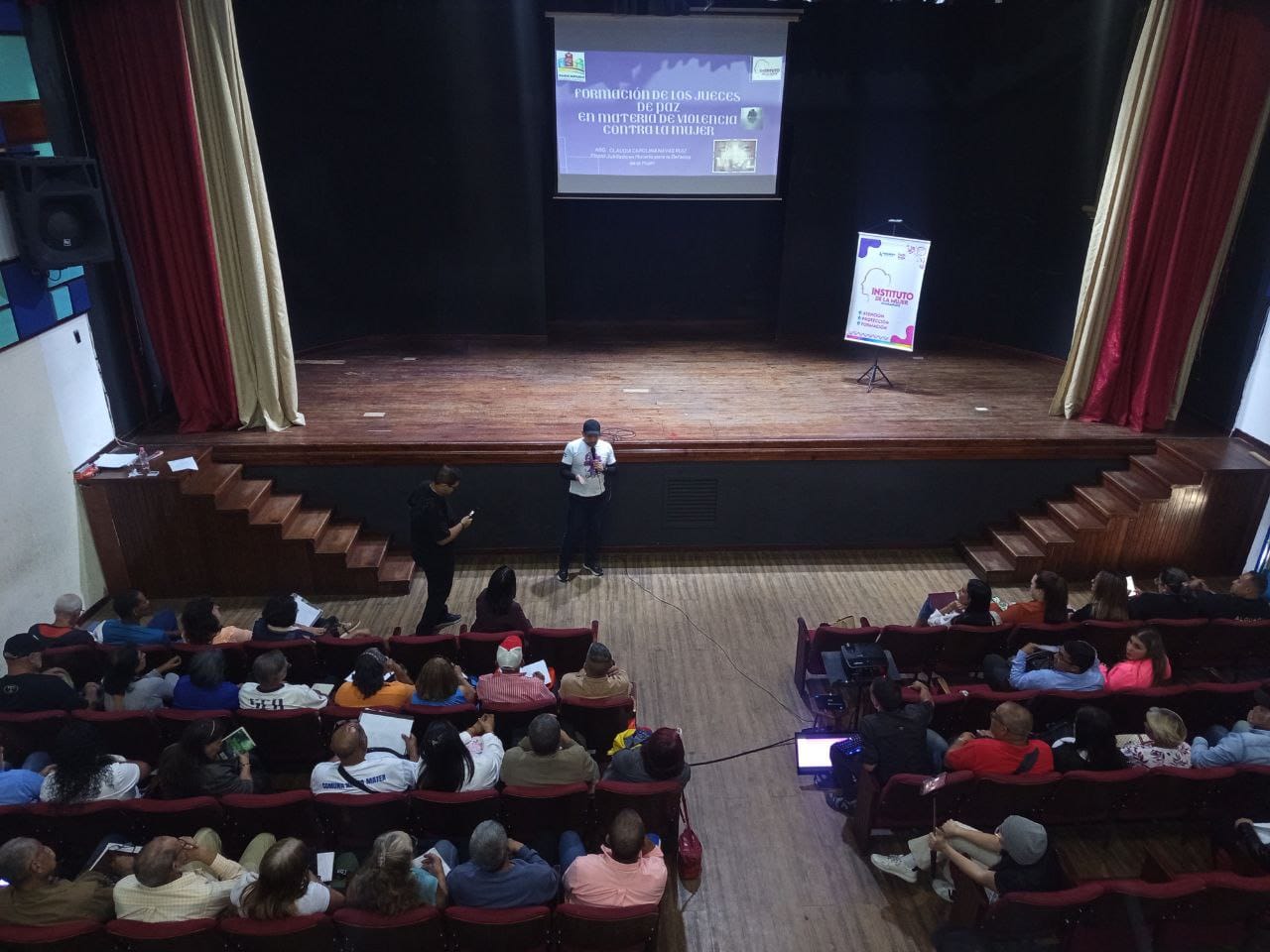 85 jueces de paz se capacitan en materia de violencia de género