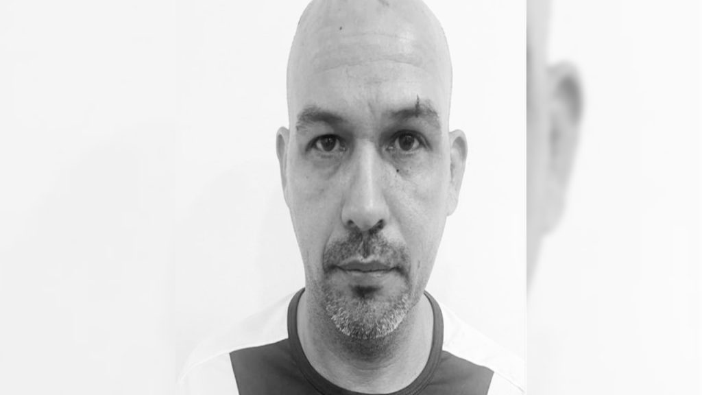 Casi mata al novio de su ex