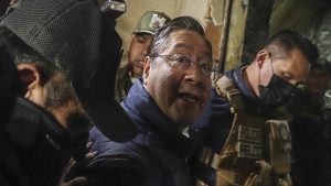 Expresidente Arce ingresa a una prisión en La Paz por un caso de presunta corrupción