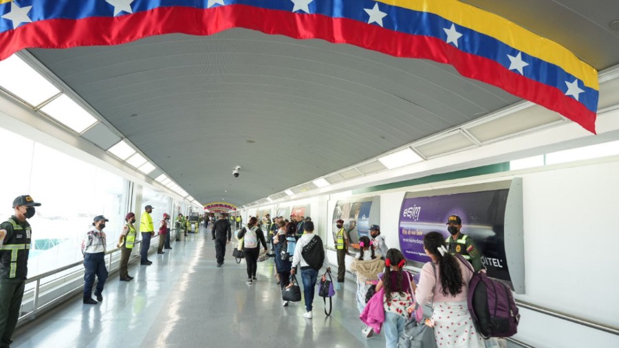 Activarán plan para repatriación de migrantes desde Chile