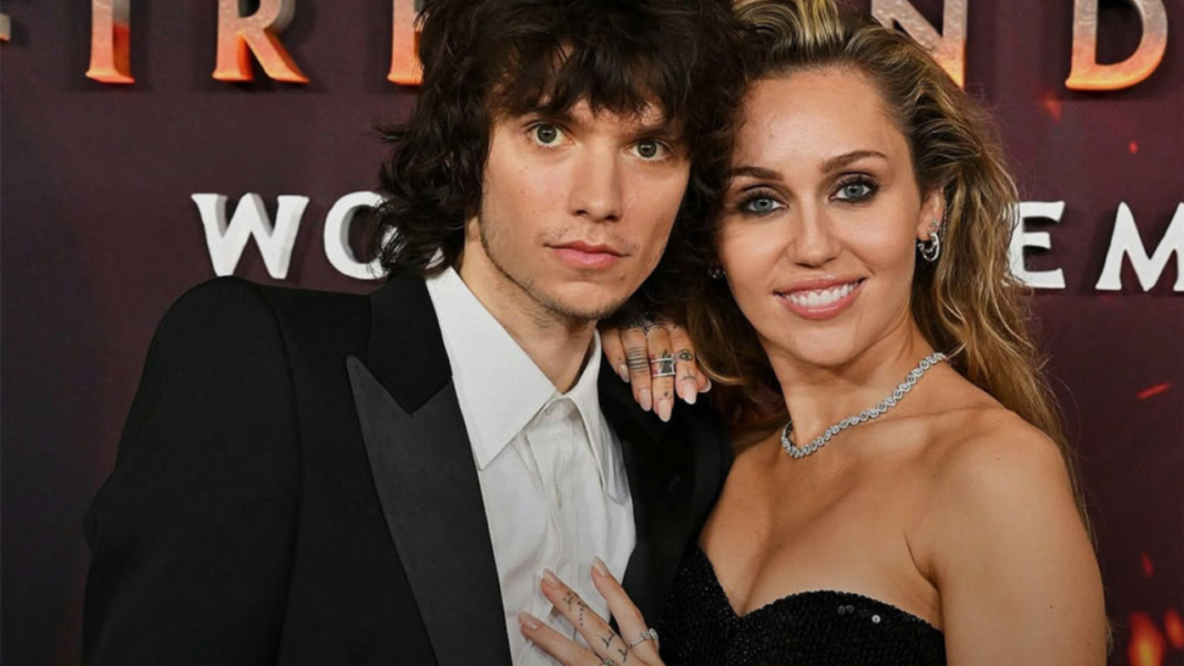 Miley Cyrus se compromete