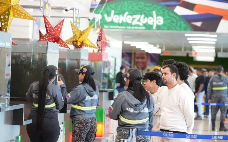 EEUU suspende vuelo de retorno de migrantes venezolanos