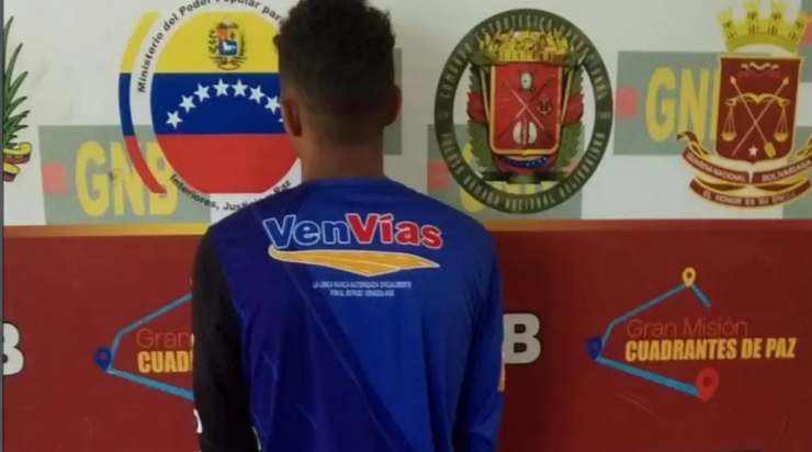 Detienen a empleado de peaje por sustracción de fondos